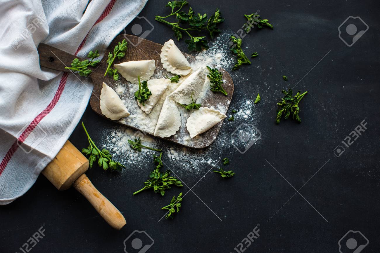 Вареники з куркою та пармезаном
